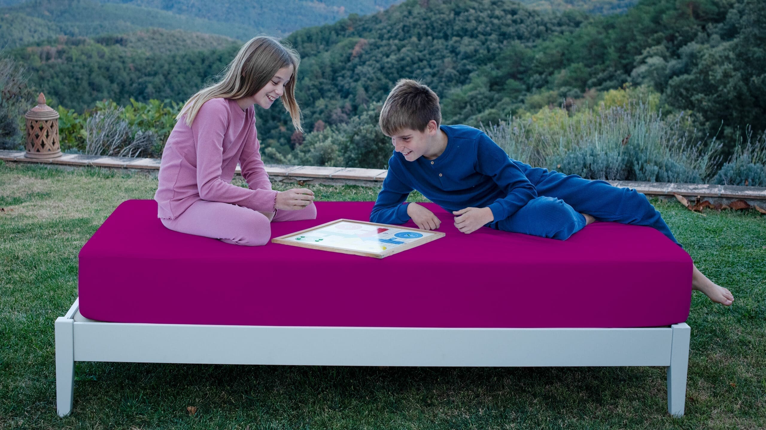 Bajera para niños con superficie impermeable para niños jugando