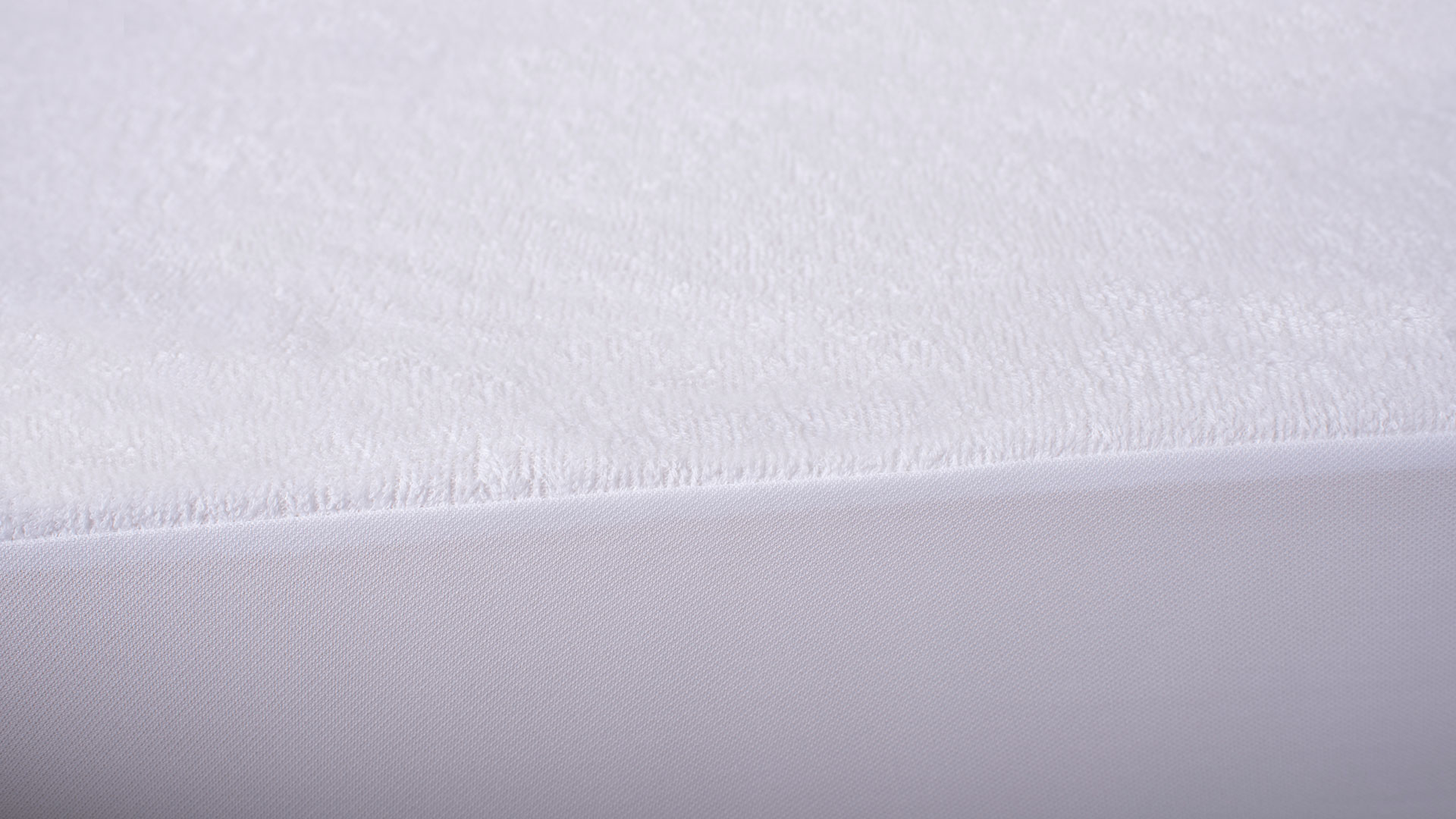 WEB-Llençol-baixera-detall-lateral-BLenis